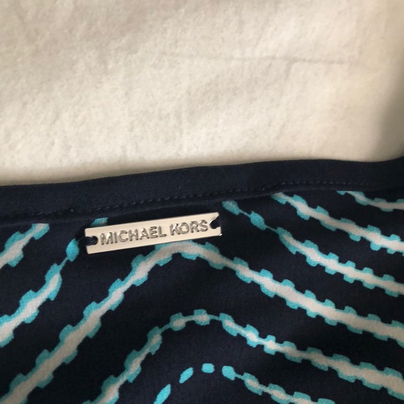 Dress - Picture 4 of 5